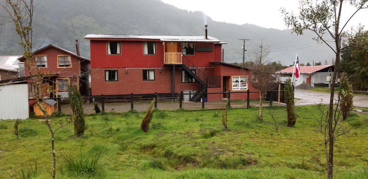 Cabanas Robinson Puyuhuapi Exterior foto